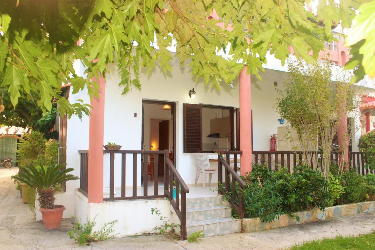 Maria'S Apartments Kalyves Extérieur photo